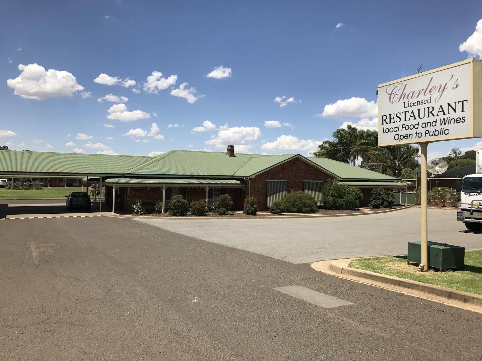 Leeton Heritage Motor Inn 외부 사진