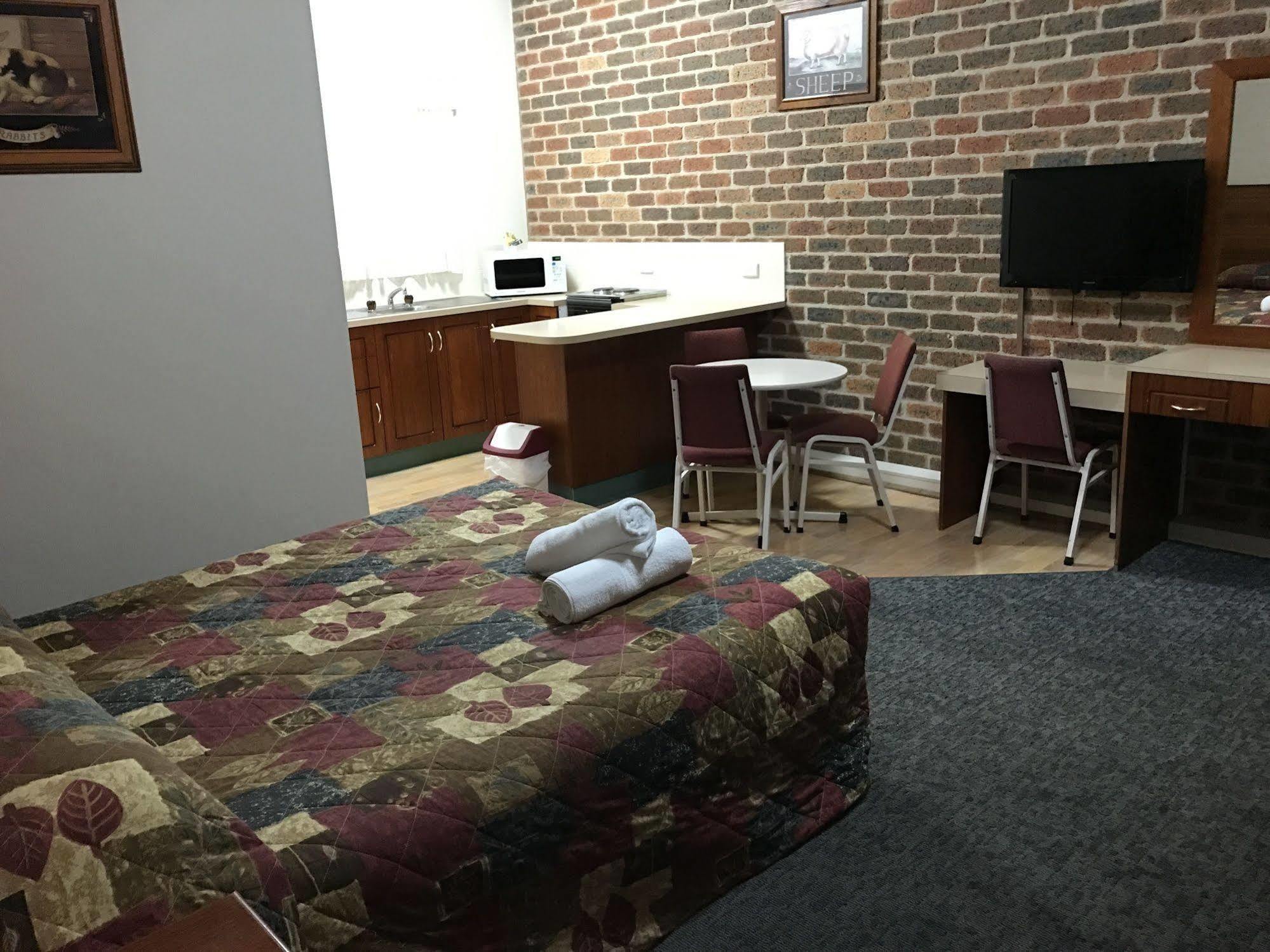 Leeton Heritage Motor Inn 외부 사진