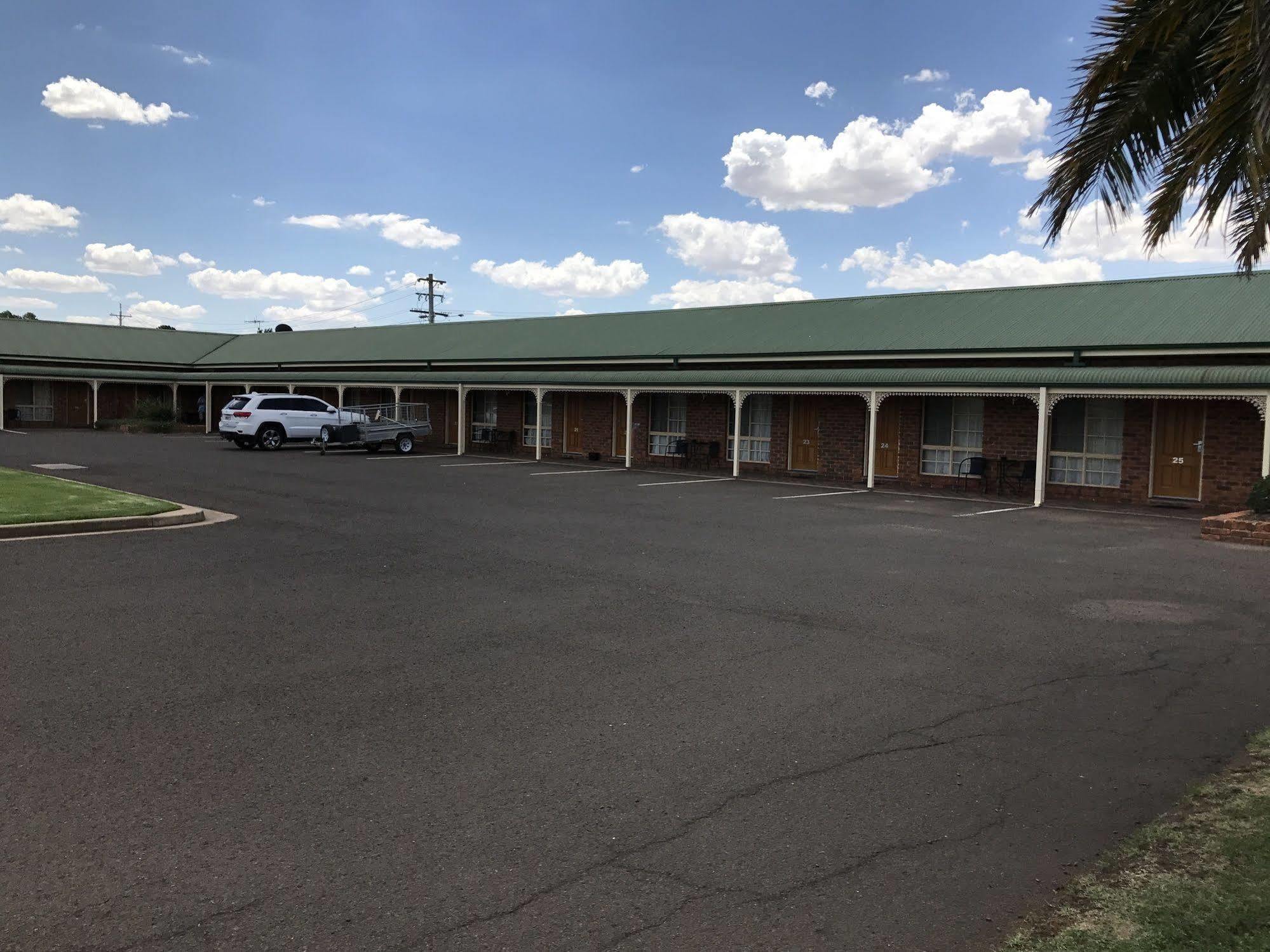 Leeton Heritage Motor Inn 외부 사진